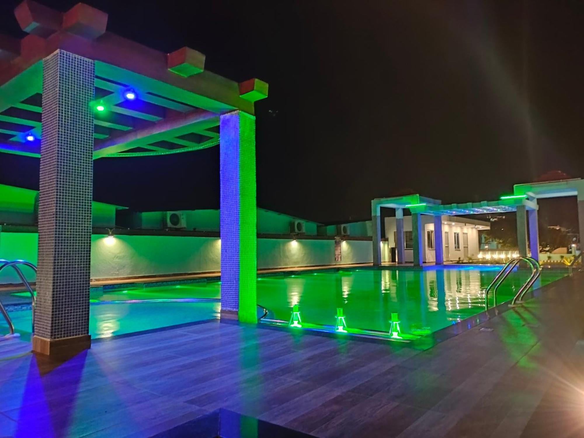 The Triton Beach Resort ماندارموني المظهر الخارجي الصورة