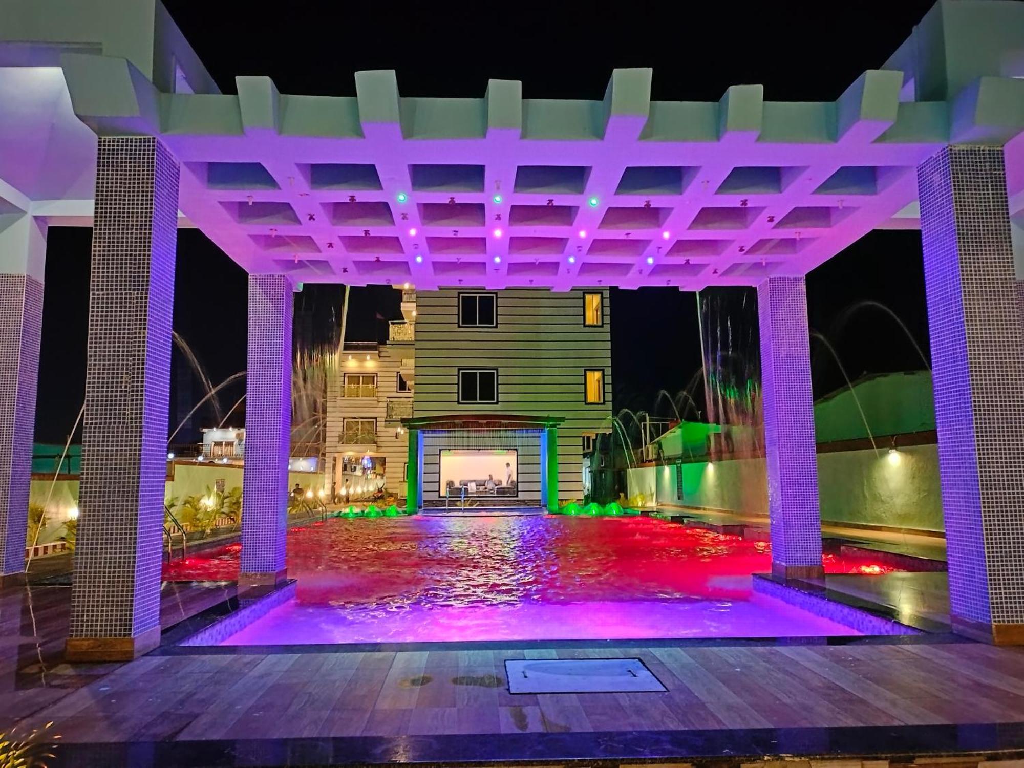 The Triton Beach Resort ماندارموني المظهر الخارجي الصورة