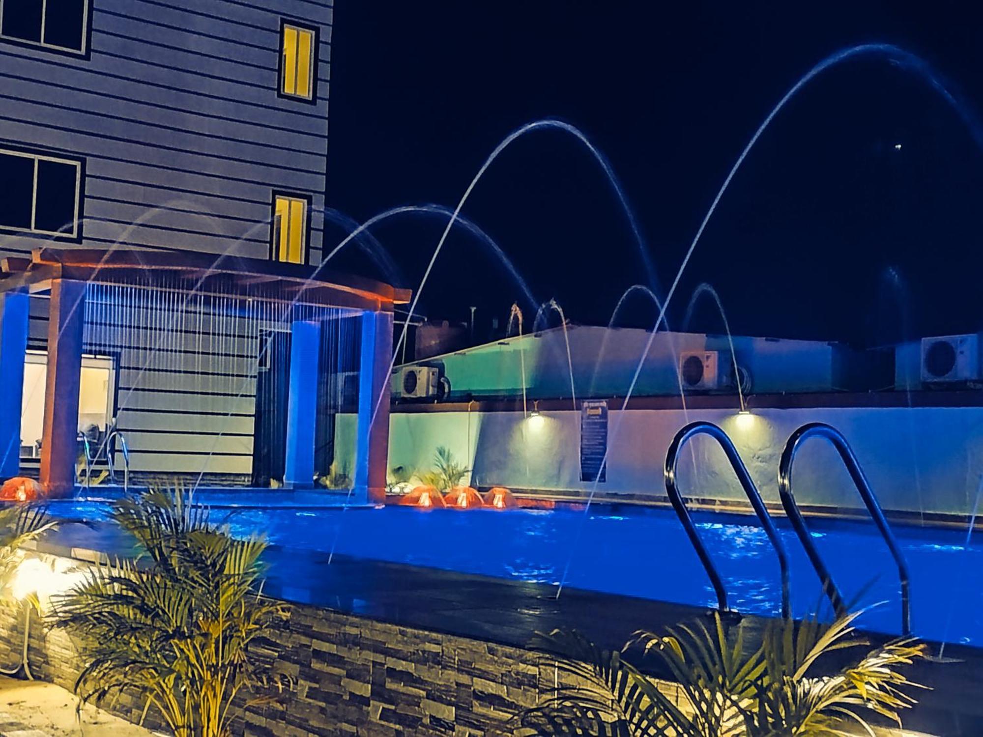 The Triton Beach Resort ماندارموني المظهر الخارجي الصورة