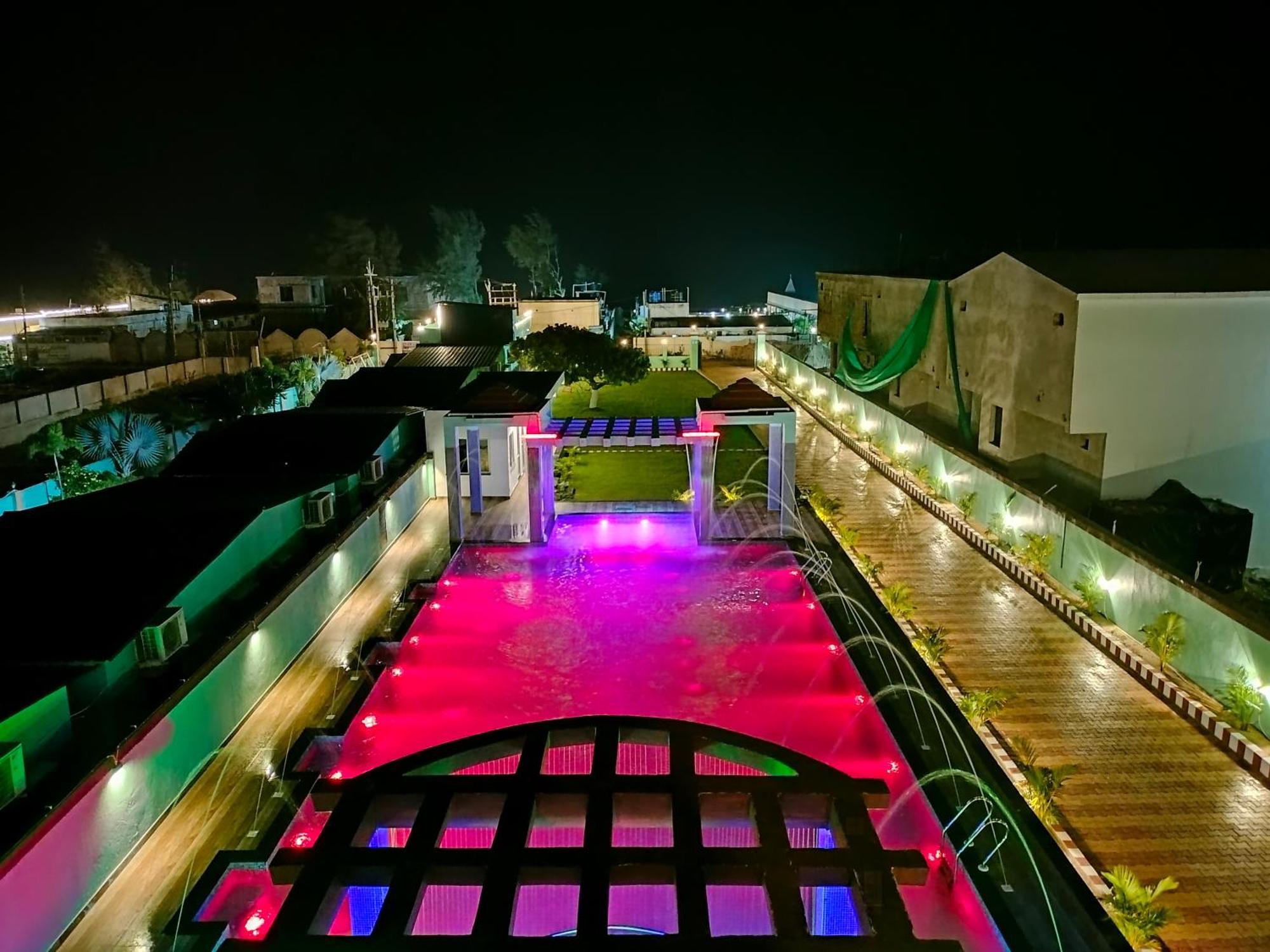 The Triton Beach Resort ماندارموني المظهر الخارجي الصورة